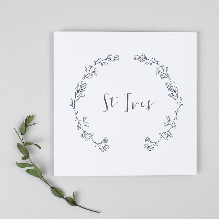 Delicate Laurel Pack of Table Names